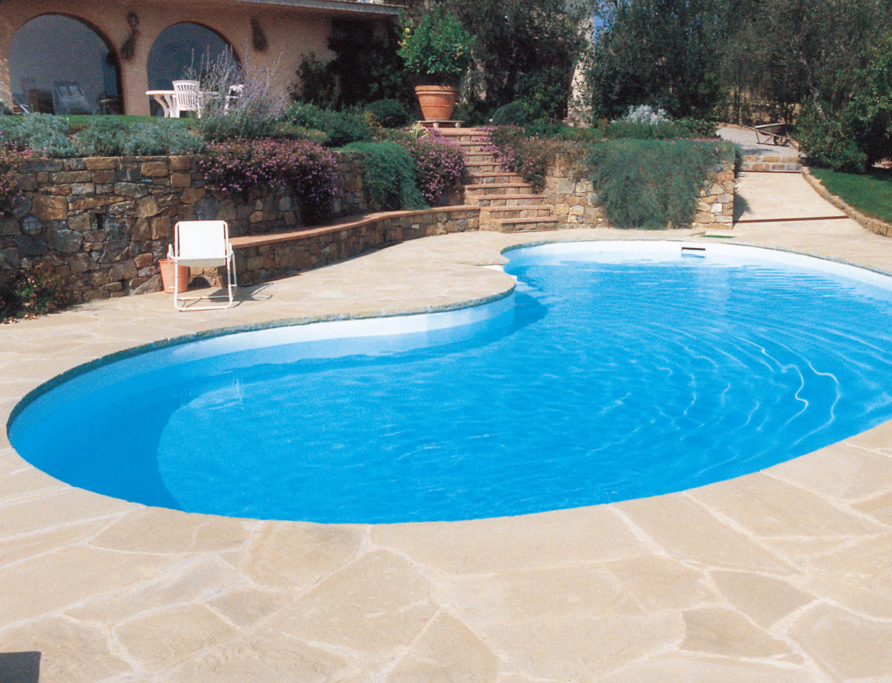 Swimmingpool Pools direkt vom Poolhersteller Desjoyaux Pools Swimmingpool Pools direkt vom Poolhersteller Desjoyaux Pools