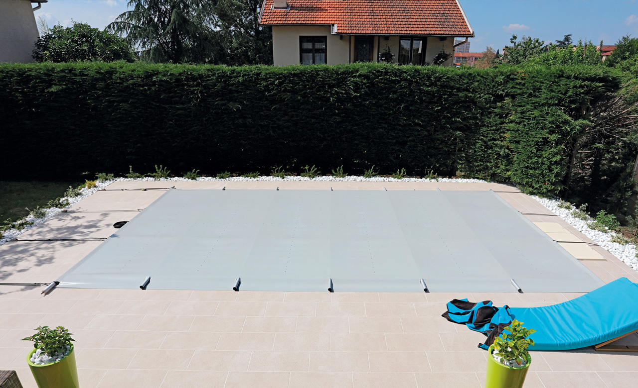 Planen-Poolabdeckung mit Stangen – Desjoyaux Pools